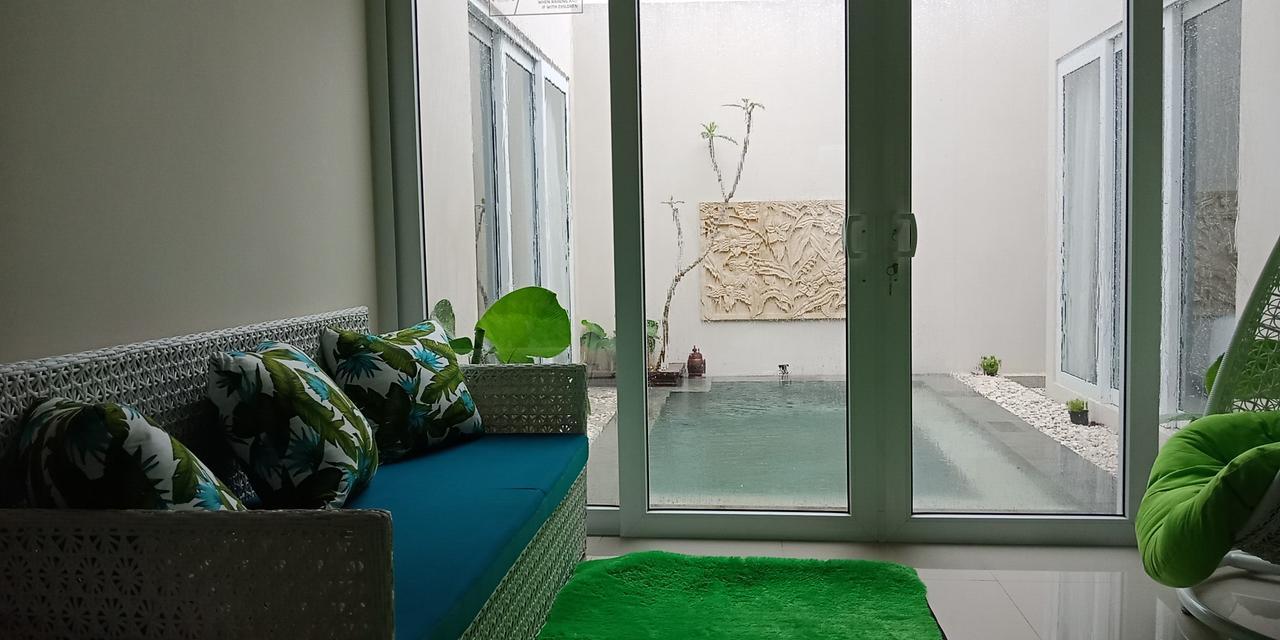 Abhaya Villa ウォノソボ エクステリア 写真