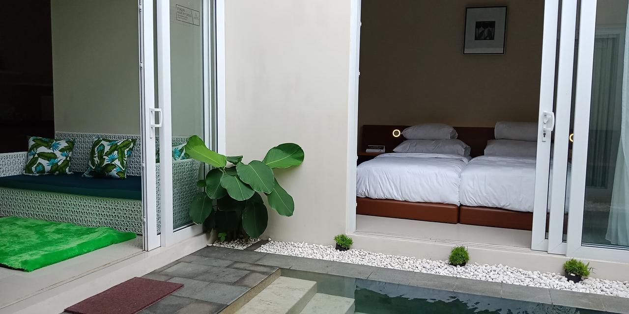 Abhaya Villa ウォノソボ エクステリア 写真